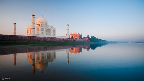 Taj Mahal Sunrise Tour
